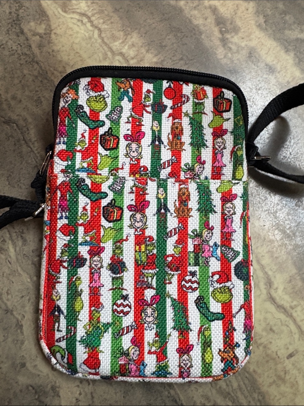 Dr. Seuss Xmas Grinch crossbody - Picture 4 of 5